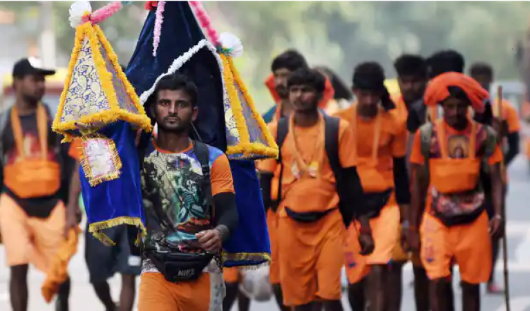 Schools and colleges closed in 11 districts of UP due to Kanwar Yatra