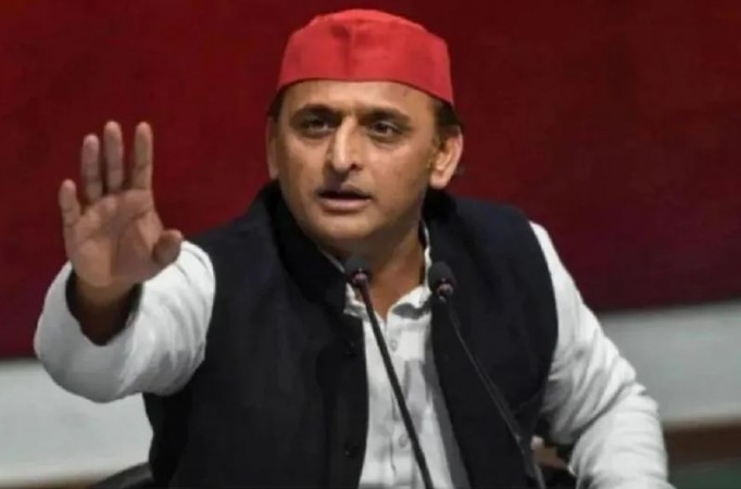 UP elections: Akhilesh Yadav blows election trumpet, SP chief to take Rath Yatra from today