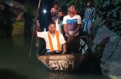 Uttarakhand: Entire village submerged in rainwater, villagers boat saving lives
