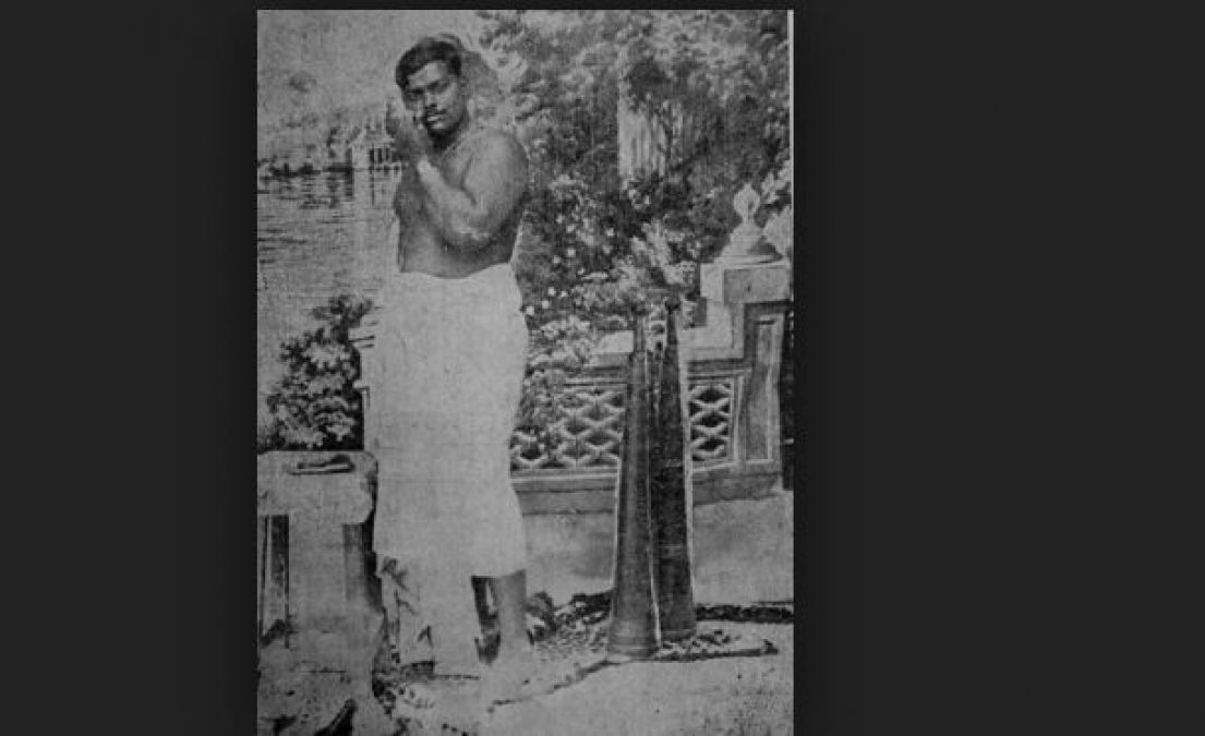 Birth Anniversary: Interesting facts about Chandrasekhar Azad's life