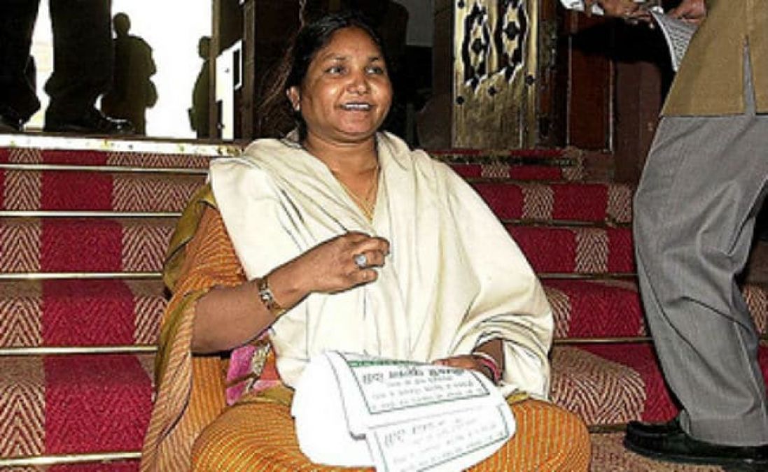Phoolan Devi: Married at the age of 10, gang-raped for 3 weeks, became MP after killing 22 Thakurs