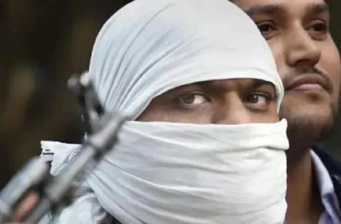 दिल्ली HC पहुंचा 165 लोगों का हत्यारा आरिज खान, फांसी की सजा को दी चुनौती