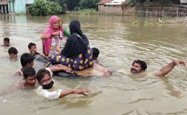 बिहार में खतरे के निशान के ऊपर बह रही ये नदी, कई जिंदगियां हो रही है प्रभावित