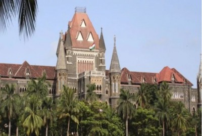 High court to Maharashtra government says, 'Preventing elderly artists from going out and working is discrimination'