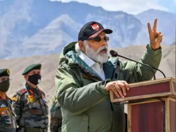 Kargil Vijay Day today, PM Modi salutes the martyred soldiers