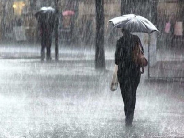 तेलंगाना में मुसीबत बनी बारिश, जलजमाव में फंसकर एक महिला ने तोड़ा दम