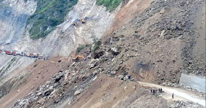 Landslides occurred in Pithoragarh due to highest rainfall, two people missing