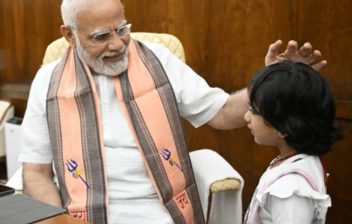 'You work in Lok Sabha TV..,' PM laughs at 8-year-old girl's reply