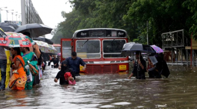 Heavy rain in Mumbai today, Met office issues red alert