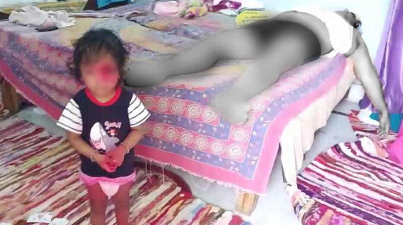 Innocent Twins kept playing with father's dead body, when mother returned...
