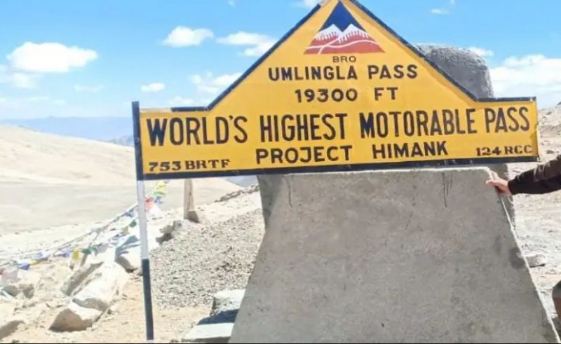 BRO builds world's longest road near China border