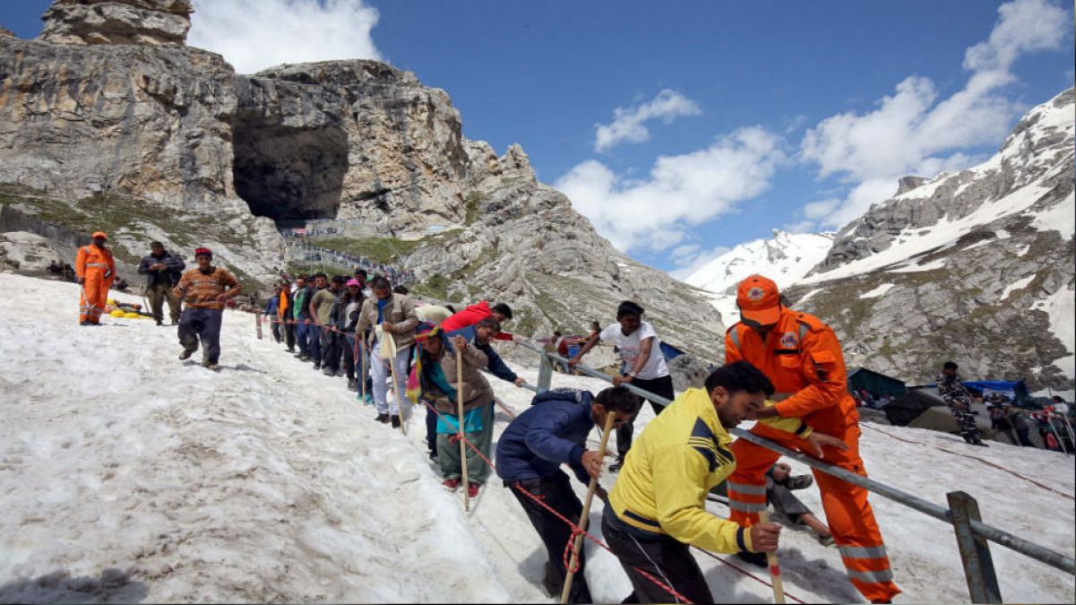 Amarnath Yatra cancelled due to bad weather restored, devotees leaving for Baltal and Pahalgam