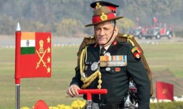 थल सेना अध्यक्ष बिपिन रावत पहुंचे जम्मू, LoC पर सुरक्षा इंतजामों की की समीक्षा