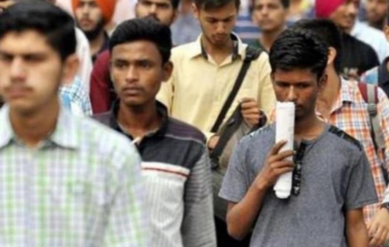 8.72 lakh posts lying vacant in central govt, on the other hand, youth wandering for employment