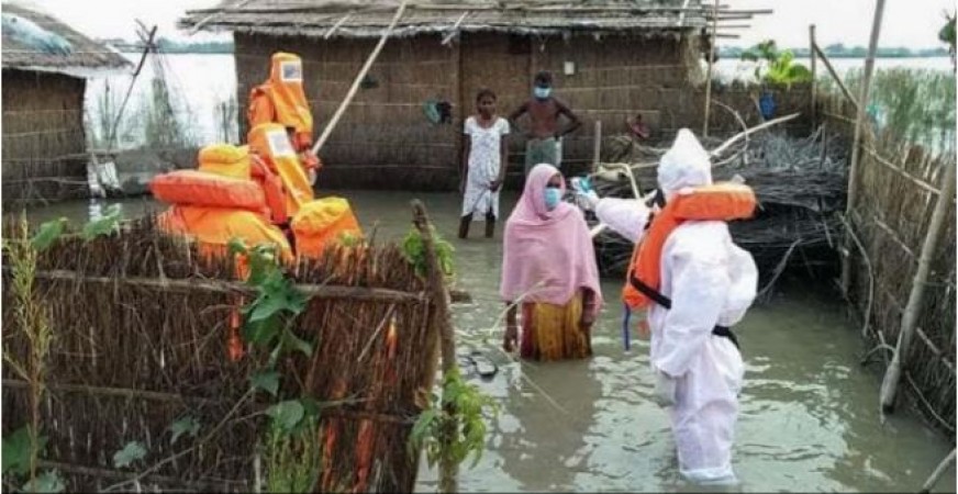 बिहार में बाढ़ का तांडव जारी, उत्तराखंड में भारी बारिश का अलर्ट जारी