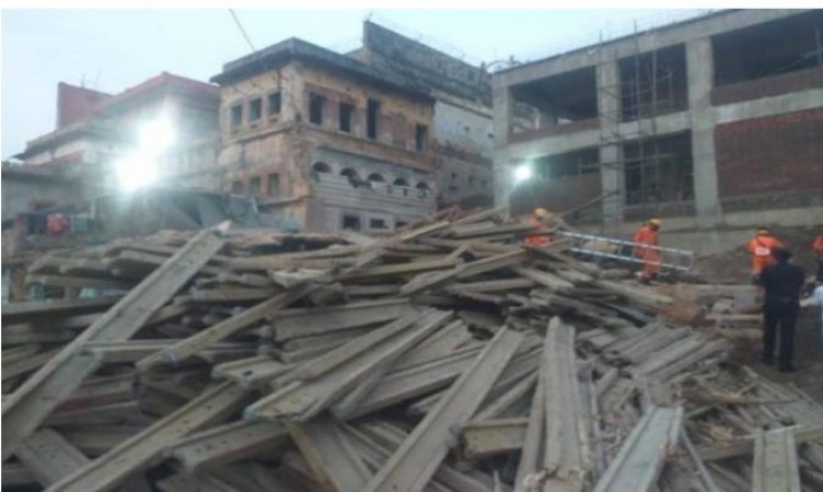 काशी विश्वनाथ कॉरिडोर में ढही जर्जर ईमारत, 2 मजदूरों की मौत, 7 घायल