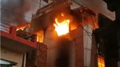 A fierce fire broke out in the sari shop, the elderly couple scorched to death