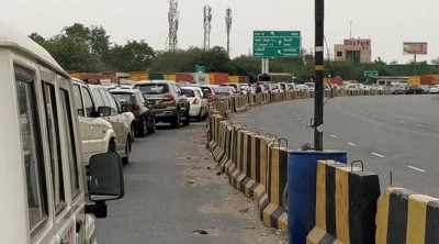Haryana opens Delhi border to enter in state