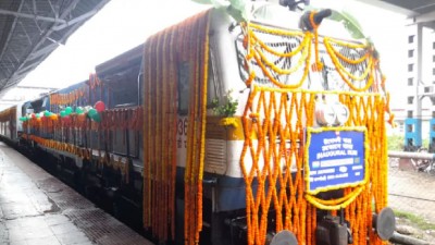New train between India and Bangladesh, railway minister Ashwini Vaishnaw flags off
