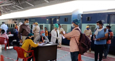 Railways earned crores of rupees from ticketless passengers