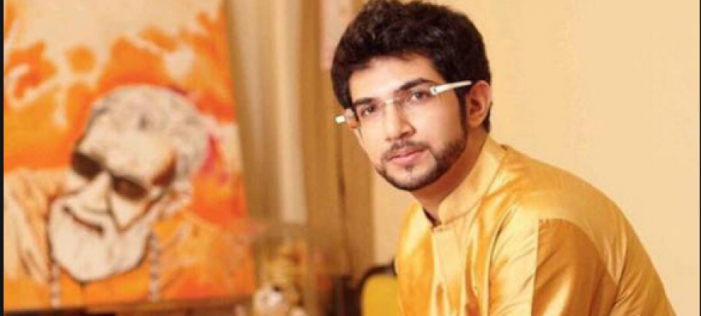 Aaditya Thackeray makes an narrow escape after huge chandelier crashes during meeting
