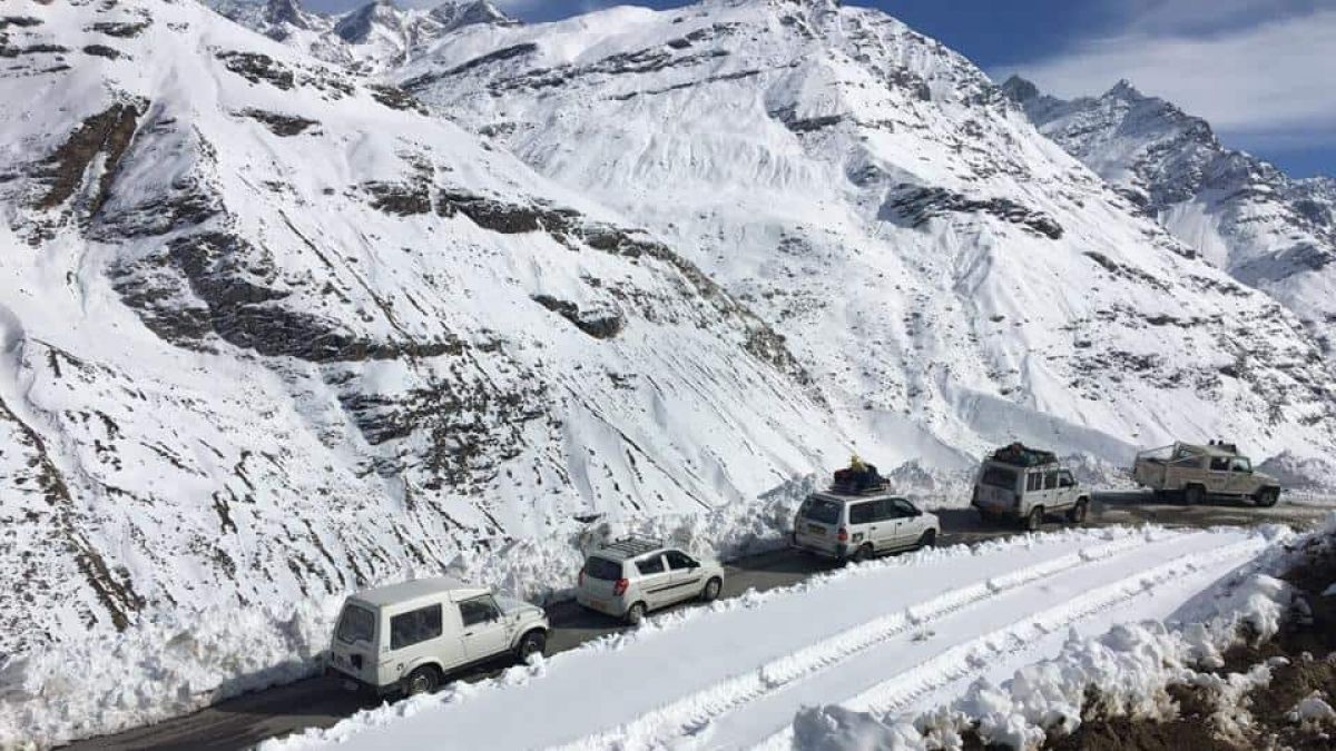 Nandadevi: Campaign launched to retrieve bodies of foreign climbers buried in snow