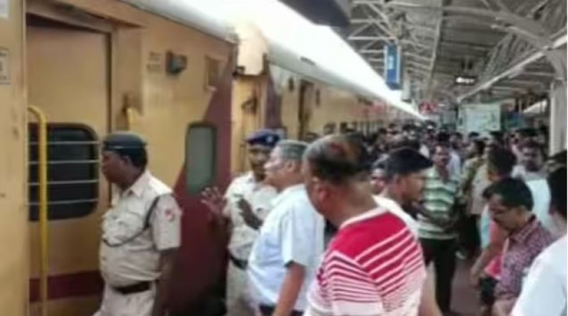 Major train accident averted in Odisha, passengers panic after seeing smoke coming out of the train