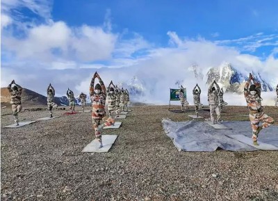 ITBP created a new record by doing yoga at the highest altitude even before International Yoga Day