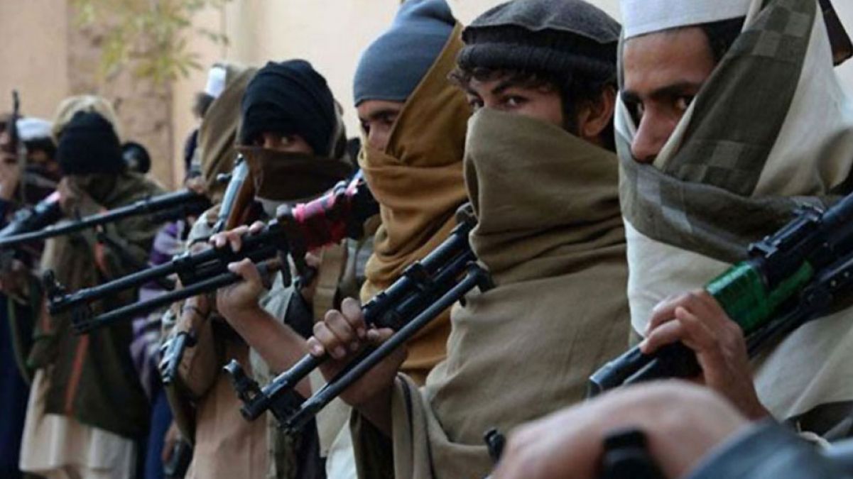 हिज्बुल मुजाहिदीन की नापाक साजिश नाकाम, सेना की जासूसी करते 6 आतंकी गिरफ्तार
