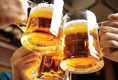 Good news for alcohol lovers, Kejriwal government will remove 70% corona tax
