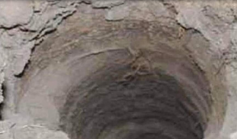 3 year old innocent fell in 20 feet deep borewell and then...