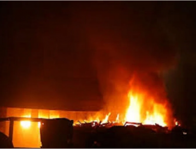 भोपाल के ट्रांसफार्मर इंडस्ट्री में आग का कहर, देखते ही देखते राख में बदली फैक्ट्री