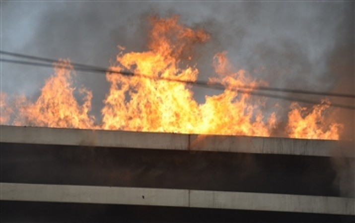 Massive fire break out at three storey building, 11 fire brigade & rescue team reached the spot