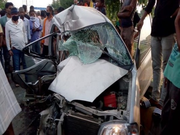 पटना में दर्दनाक सड़क हादसा, टैंकर और कार की भिड़ंत में तीन युवकों की मौत