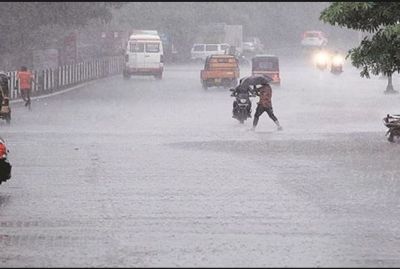 मुंबई और आसपास के इलाकों में नजर आने लगा है चक्रवाती तूफान 'वायु' का असर