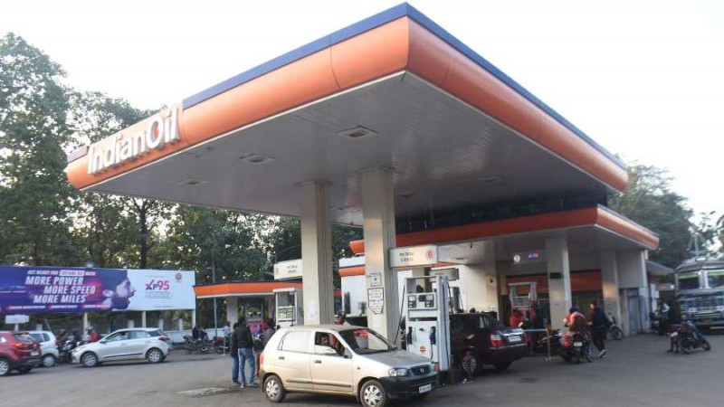 There was a famine of petrol and diesel in MP, the pump people sought help from the government