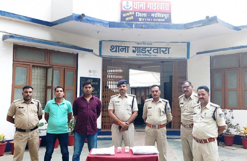 पुलिस को मिली सफलता, लूट एवं हत्या के फरार आरोपी को 24 घंटे के अंदर किया गिरफ्तार।