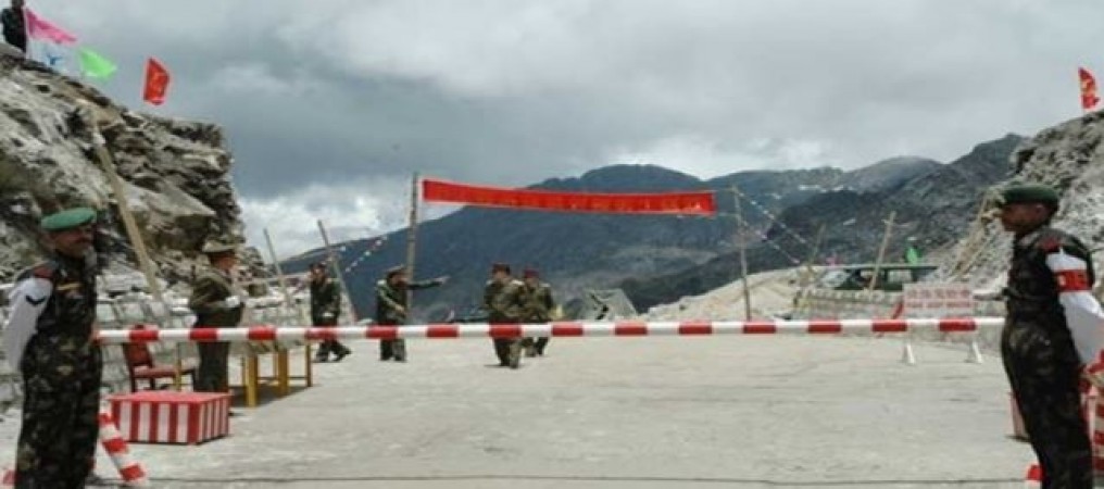 Jawans going to China border, five bridge collapsed in Pithoragarh