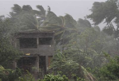 'Vayu' cyclone threatens to devastate gujarat's coastal areas
