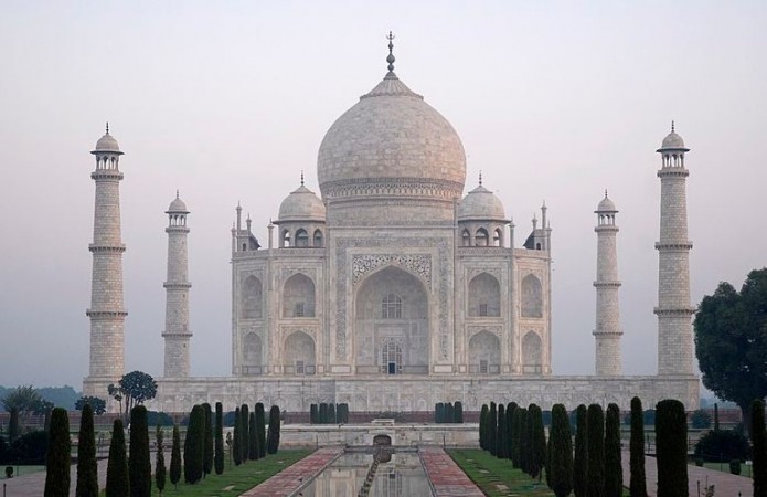 Taj Mahal gates reopened after corona lockdown, only 650 people will be permitted to visit in a day