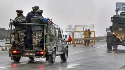 जम्मू कश्मीर में बड़ा हमला करने की फ़िराक में आतंकी, सुरक्षाबलों ने जारी किया अलर्ट