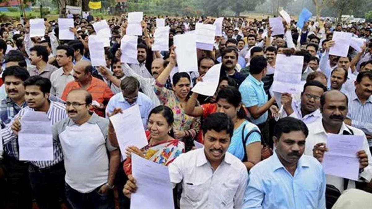कर्नाटक में भी दिखा हड़ताल का असर, 40 हज़ार डॉक्टरों ने बंद किया काम काज