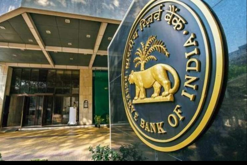 पीएमसी बैंक खाताधारक के लिए खुशखबरी, RBI ने किया बड़ा ऐलान