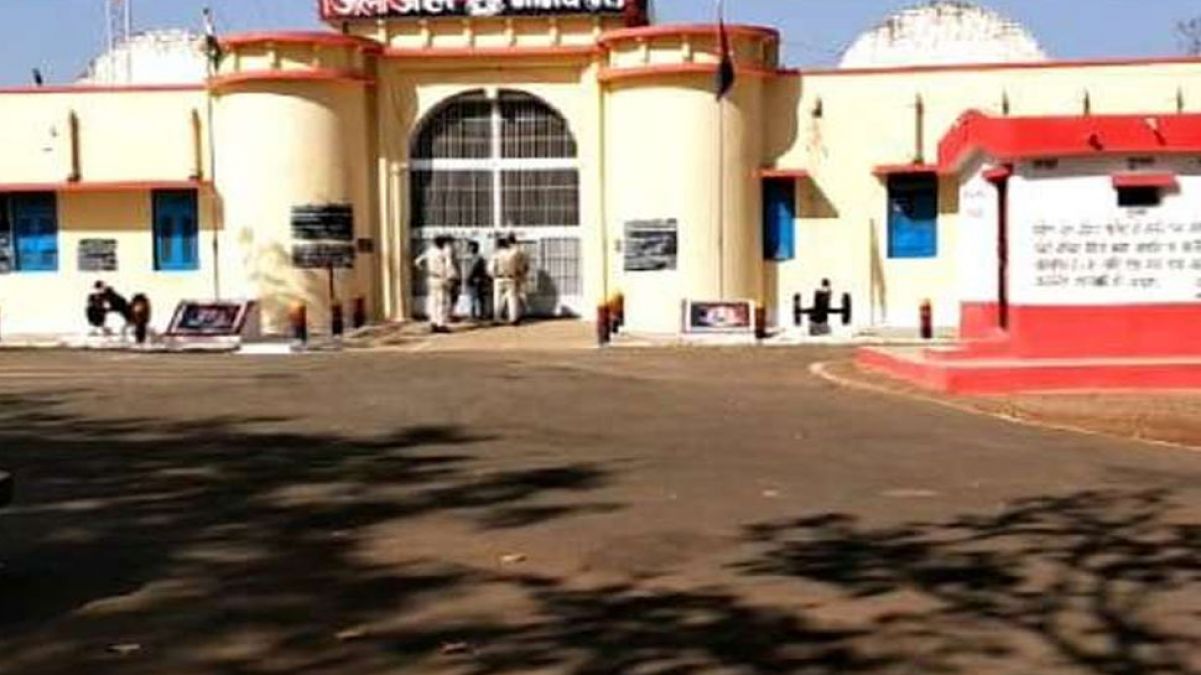 4 prisoners escaped from Neemuch jail by dodging police