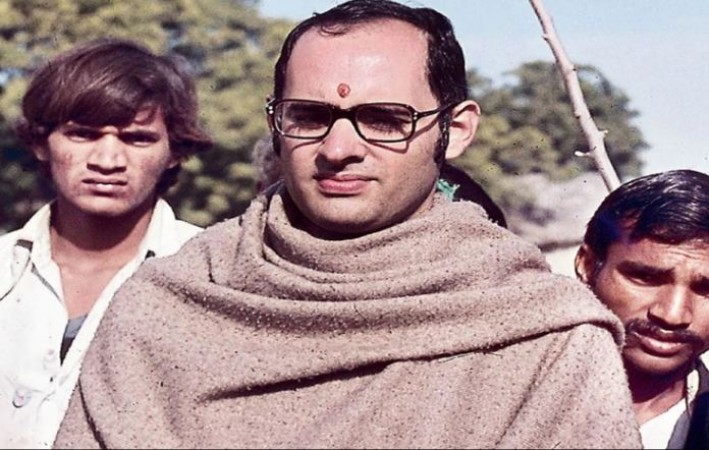 On this day in 1980, Sanjay Gandhi was killed in a plane crash, the political equations of India had changed