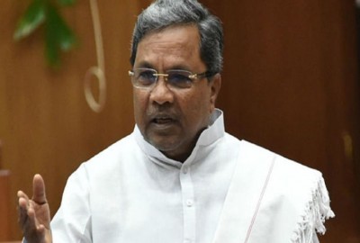 Former Karnataka CM Siddaramaiah demands Government to make corona treatment free