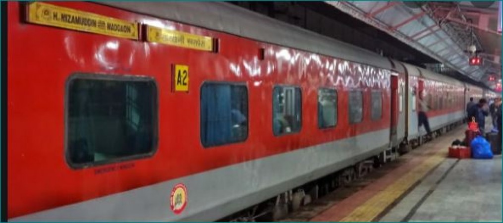 Maharashtra: Delhi-Goa capital express derailed near Ratnagiri at 4 am