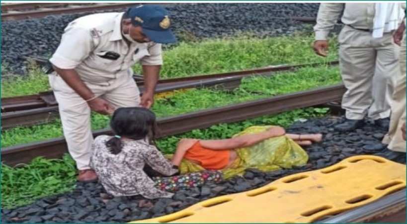 MP: Eight year old girl saves mother from being hit by train