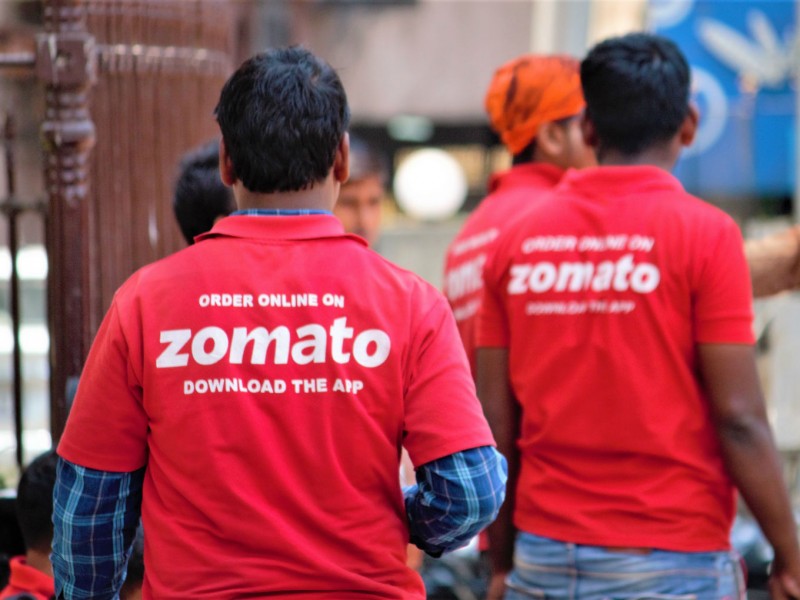 Zomato Delivery Boys Burn Company T-shirts, Quit Jobs in Protest Against China