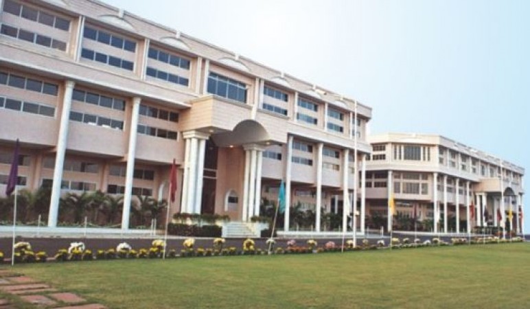 इंदौर में 12 सीबीएसई स्कूलों की मान्यता हुई निरस्त, सामने आई ये वजह
